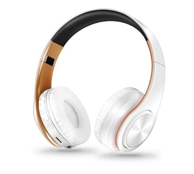 Headphones with integrated MP3 player